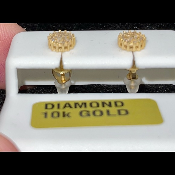 EARLY BLACK FRIDAY SALE! 10k SOLID GOLD REAL DIAMOND EARRING Unbeatable GIFT WOW - Picture 4 of 8